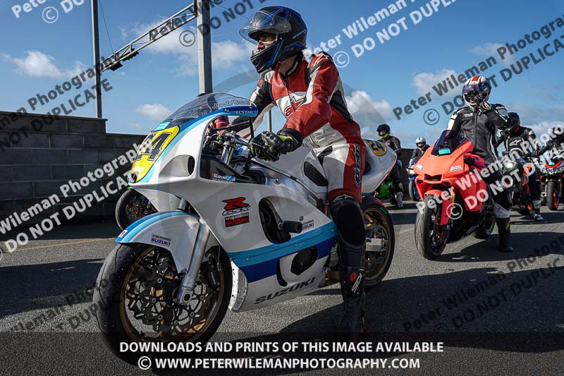 anglesey no limits trackday;anglesey photographs;anglesey trackday photographs;enduro digital images;event digital images;eventdigitalimages;no limits trackdays;peter wileman photography;racing digital images;trac mon;trackday digital images;trackday photos;ty croes